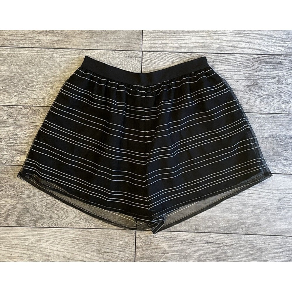 NWT BCBGeneration black pleated lined pull on shorts womens‎ size 6
